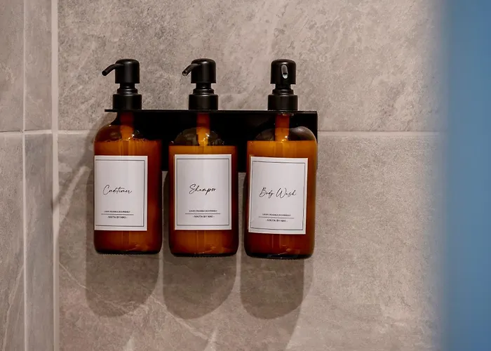 Retreat For 4 With Free Parking And Gym Access