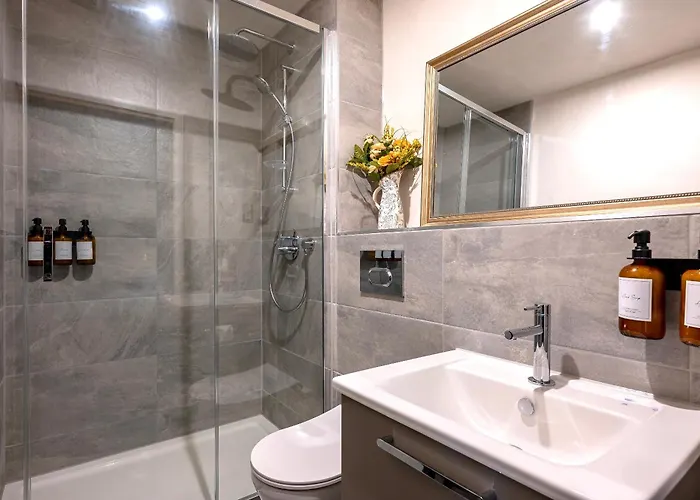 Retreat For 4 With Free Parking And Gym Access * York